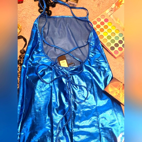 Beautiful Blue Metallic Dress NWT size Medium 🫠 - Picture 8 of 8